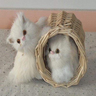 两只仿真猫咪真兔皮玩具摆件公仔玩偶摄影道具儿童礼物道具 带筐