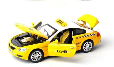 万宝宝马M6出租车　的士合金汽车模型玩具车　儿童玩具声光回力