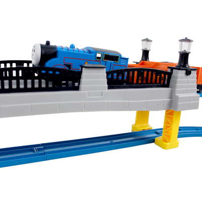 奋发托马斯电动轨道火车会唱主题曲的大桥带灯光音乐拼接玩具2.5