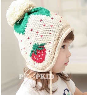 包邮婴幼儿童大球针织护耳帽 草莓男女宝宝毛线保暖套头帽子