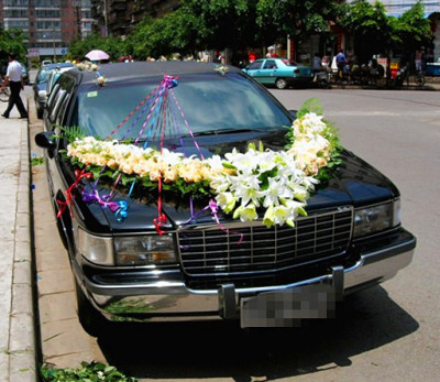 新品 婚车花车装饰套装送胸花 新娘玫瑰彩车 无锡婚礼鲜花布置