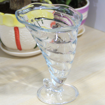 休闲海螺杯 优质玻璃杯 冰沙杯 冰淇淋杯 果汁杯 奶昔杯 特价包邮