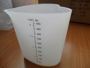 爱心形 加厚500ml优质硅胶量杯/耐热量杯/烘培软量杯 烘焙工具