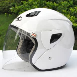 新款 正品头盔摩托车头盔 四季冬盔 半盔 男女通用特价