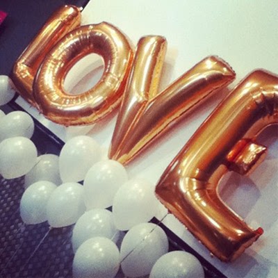 喜燕 结婚用品 婚房婚庆婚礼生日布置装饰创意铝箔铝膜字母 气球