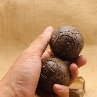 越南沉香木雕刻如意红木保健球 文玩 手把件核桃 手玩手球 把玩件