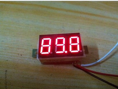 0.36寸LED三线直流DC0-100V 数显数字电压表头摩托车电压表数显表