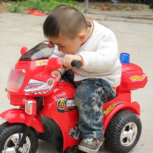 群兴儿童电动三轮摩托车 宝宝机智警车可坐小孩玩具车童车电瓶车