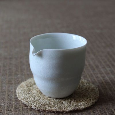 【不工】全手工冰霜釉陶瓷公道杯 白色小号分茶器 均杯 匀杯 茶海