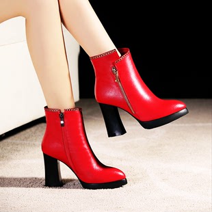 2015秋冬款性感时尚真皮水钻粗跟女靴红色尖头短筒鞋子高跟踝靴子