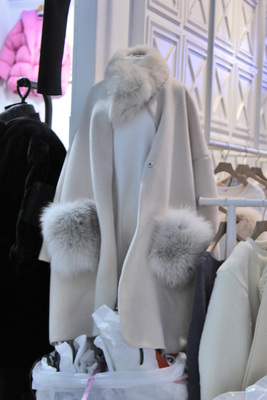 2015韩国东大门代购女冬新羊绒大衣款狐狸毛毛兜宽松毛呢大衣外套