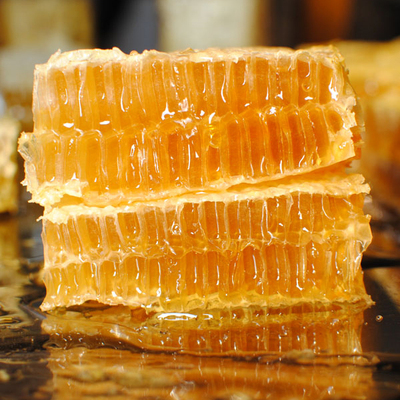 沂蒙山特级蜂巢蜜500g新鲜上市 嚼着吃的蜂蜜 舌尖上的中国II推荐