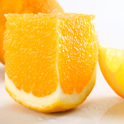 新鲜水果 秭归脐橙 长虹橙子 榨汁水果首选 现摘现发5斤包邮