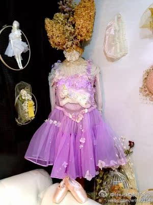 悦奈同款粉紫色独角兽刺绣吊带花瓣裙