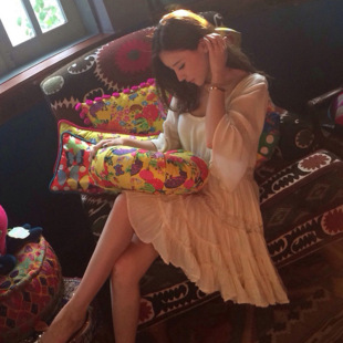 2015夏季新款韩版明星同款棉纺蕾丝裙纯色大荷叶袖修身圆领连衣裙