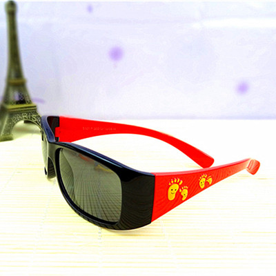 新款吉波儿童太阳镜孩子眼镜防紫外线偏光太阳镜超软塑胶宽腿墨镜