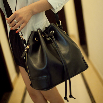 包包2015新款潮女韩版女士包包糖果色女包水桶包单肩斜挎包