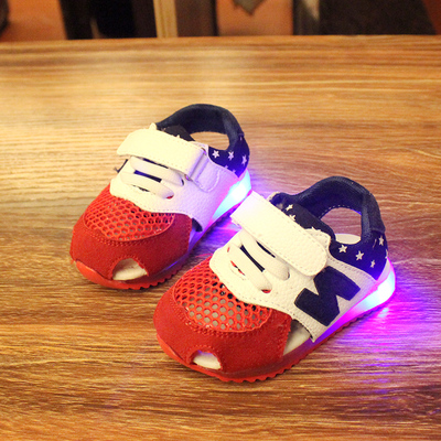 6-18个月-1岁宝宝包头凉鞋镂空网布男童女童闪灯鞋防滑学步鞋软底