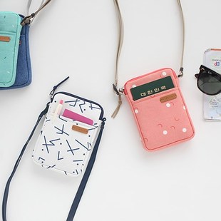 韩国正品livework时尚情侣帆布女士包袋斜挎旅行实用护照手机袋