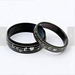 情侣戒指——精致黑色款韩版对戒爱的音符
