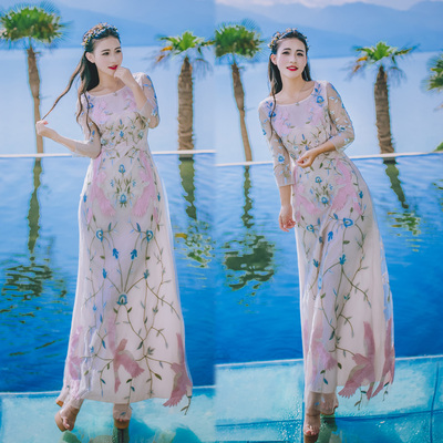泰国潮牌七分袖重工藤蔓粉色凤凰刺绣连衣裙仙女气质度假沙滩长裙