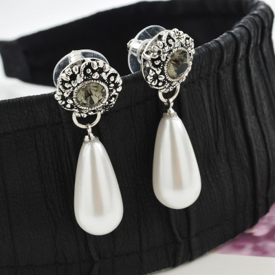 新款韩版欧美时尚 精致水滴珍珠锆石百搭气质款防过敏耳钉耳环女