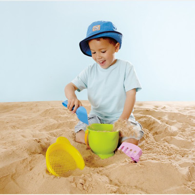 Hape沙滩玩具 冒险小套小桶筛沙铲子耙子 玩沙玩具