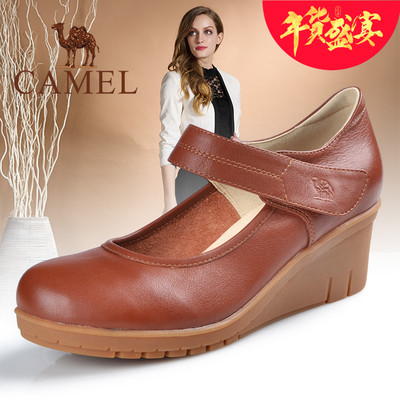 骆驼女鞋正品防水坡跟真牛皮牛筋底耐磨单鞋休闲高跟鞋子A1058174