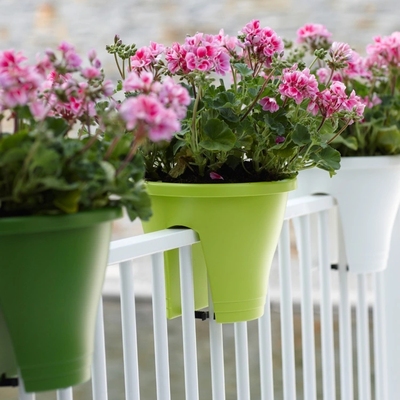 【骑栏花盆】荷兰进口 爱好塑料花盆30规格 阳台栏杆专用花盆