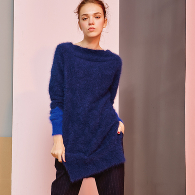 设计师品牌HOWL 蓝色拼接半高领保暖长毛貂绒下摆开叉长款毛衣 女
