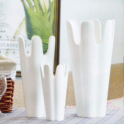 北欧极简白色陶瓷花瓶家居摆件软装饰品高档工艺礼品