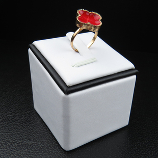 白色皮革单个戒指展示架 珠宝首饰橱窗道具戒指盒戒指托座批发