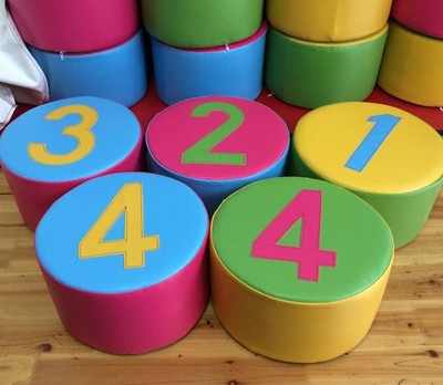 幼儿园软体数字方木拼搭积木圆形凳子软包字母凳子早教中心玩具厂