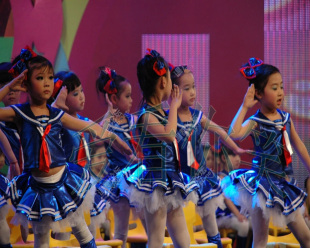 元旦儿童小海军合唱服 小学生集体舞台演出服 小小兵儿童表演服