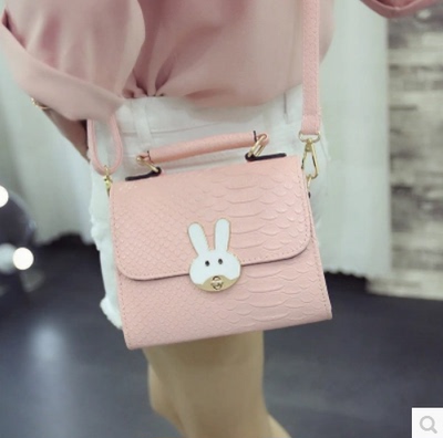 2016日韩新款手提女包蛇纹单肩包斜跨包糖果色小兔锁扣小包包