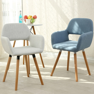 北欧餐椅实木休闲椅设计师欧式简约布艺单人沙发椅宜家用书桌扶手