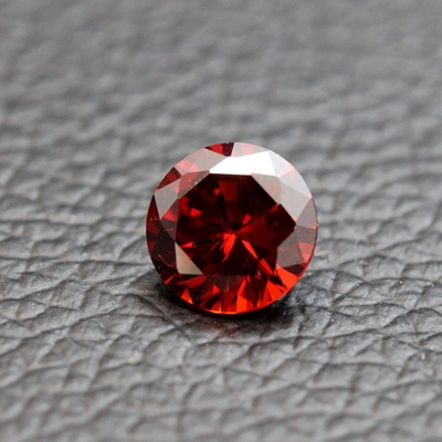 石榴红圆形瑞士钻锆石4.0-16.0mm裸石可代加工饰品戒面戒指