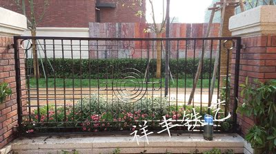 上海铁艺围栏铁艺护栏别墅庭院栏杆欧式围墙铁艺栅栏阳台栏杆围栏